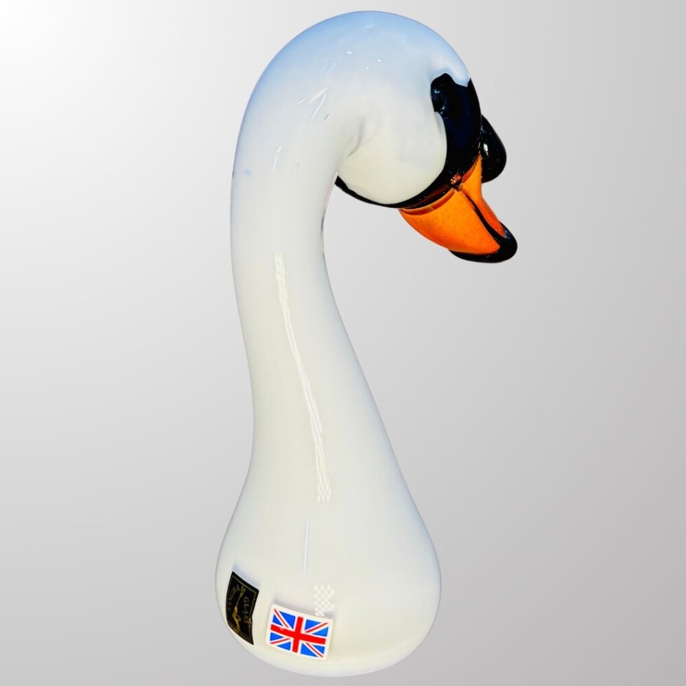 Langham Glass England Hand Painted Swan - Picture 3 of 13